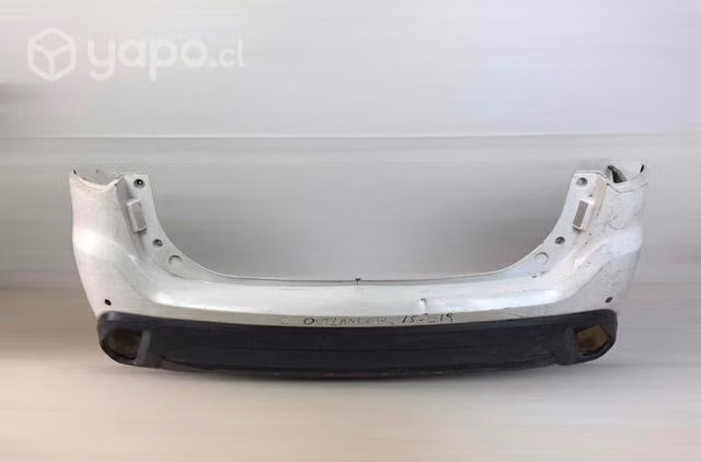 Parachoque Trasero Mitsubishi outlander 2015 2019