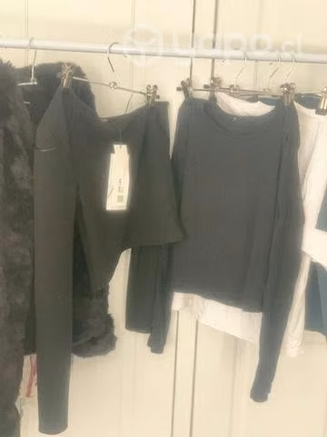 Poleras crop manga larga nuevas - Imagen 6