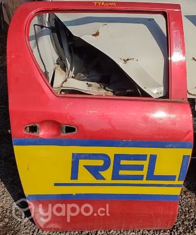 Puerta Trasera Derecha Detalle (TYR044) Toyota Hil