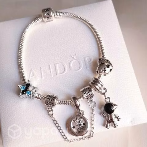 Pulsera Pandora + 5 Charms S925