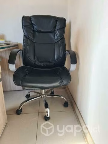 Silla ejecutiva excelente estado