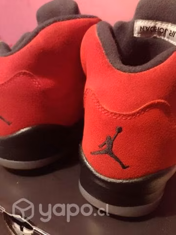 Jordan Air Retro 5 Bulls Rojas - Imagen 4