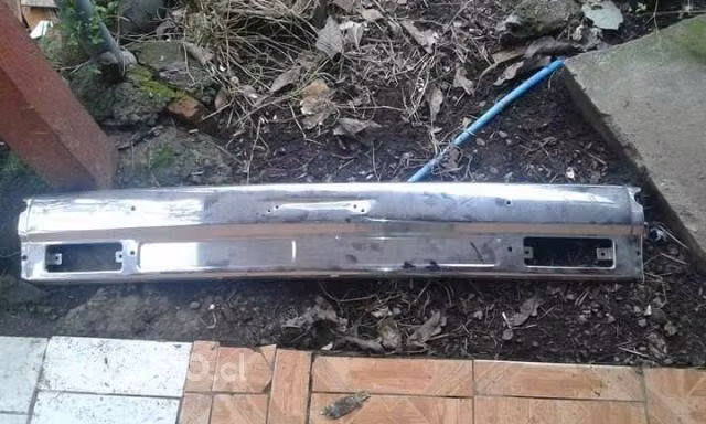 Mascara delantera cromada Nissan terrano 93