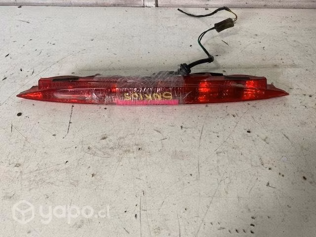 Tercera luz freno (SNK105) Ssangyong Kyron 2.0 201