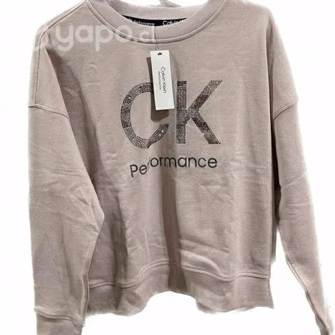 Poleron Calvin Klein con etiqueta