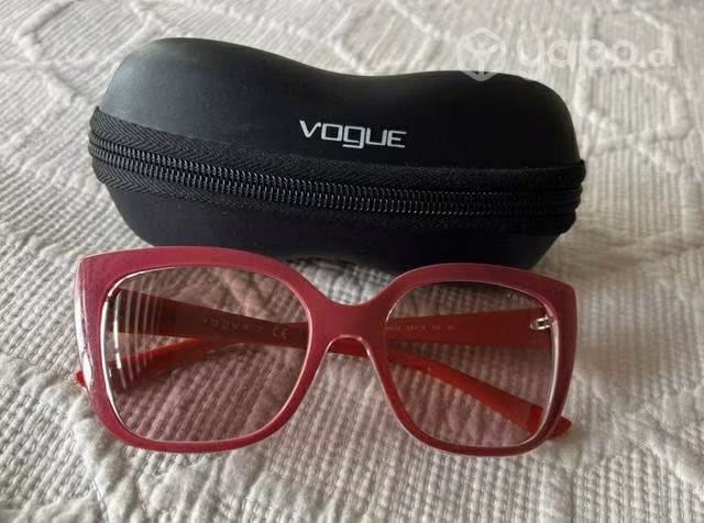 Lentes de sol marca Vogue, muy poco uso