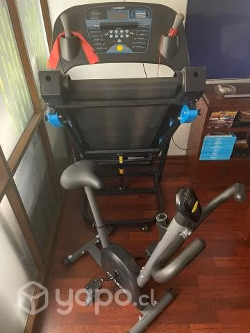 Trotadora XT-277 1 año uso