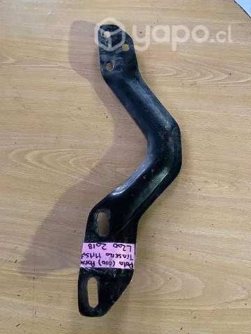 Pata (010) Parachoque trasero Mitsubishi L200 2018