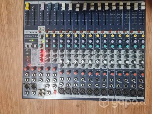 Mesa de Sonido 12 canales