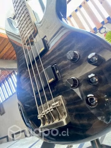 Bajo Yamaha TRB1004J
