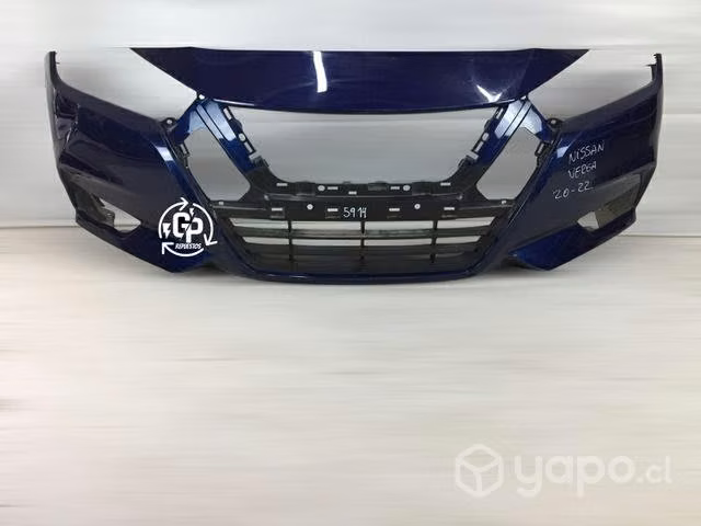 Parachoque delantero Nissan versa 2021-2022