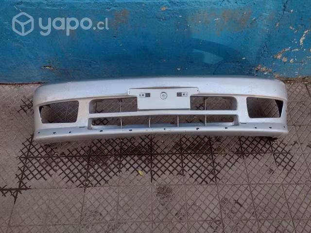 Parachoque del Mitsubishi Lancer 1999-2001