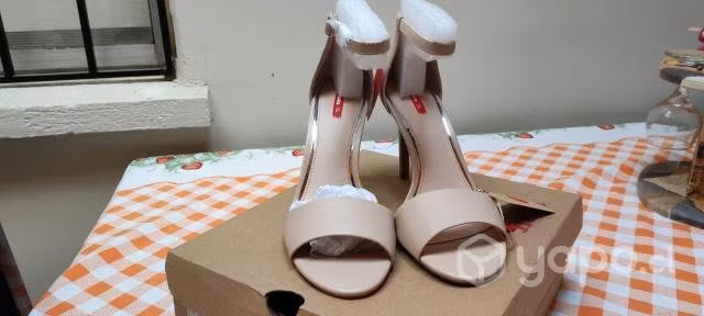 Chalitas marca Bata