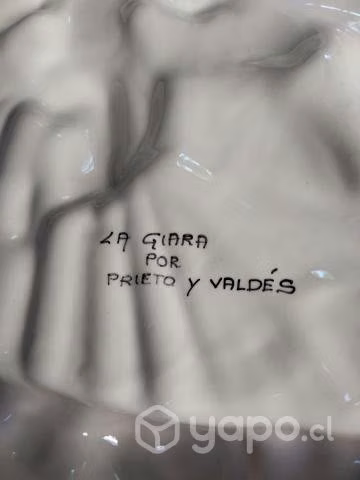 Virgen en porcelana vidriada traído desde Italia - Imagen 3