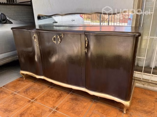 Buffet Antiguo Restaurado