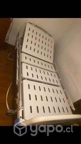 Cama clínica eléctrica