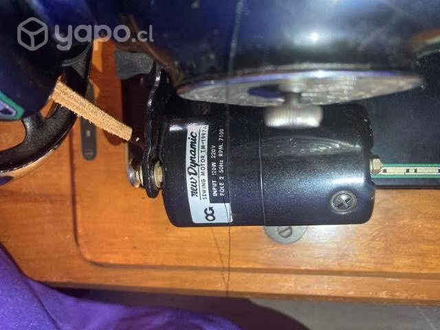 Maquina de coser - Imagen 3