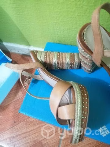 Chalas ALDO 39