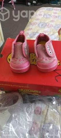 Zapatillas en buen estado - Imagen 2