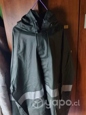 Traje agua talla L y botas n°42 - Imagen 2