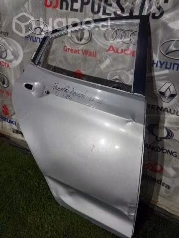 Puerta trasera derecha hyundai accent 12 20