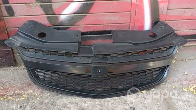 Mascara Chevrolet sail 2011-2016 nueva original