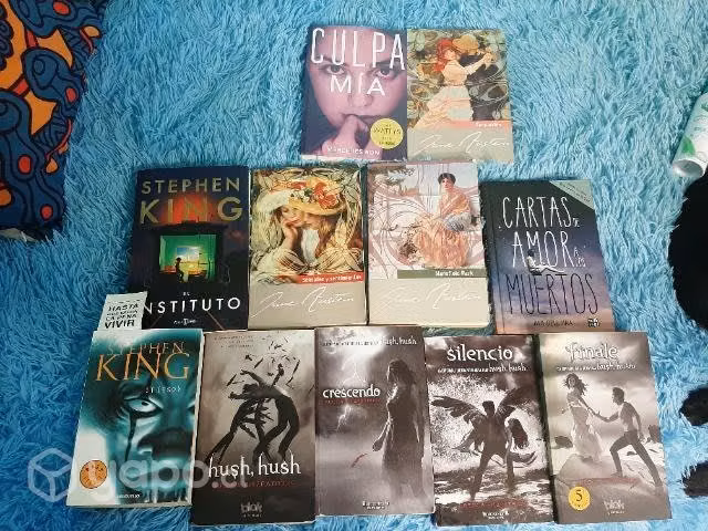 libros variados juntos o por separado