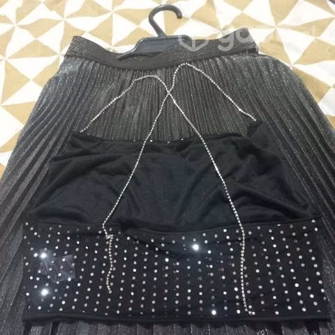 Conjunto plateado brillante nuevo - Imagen 2