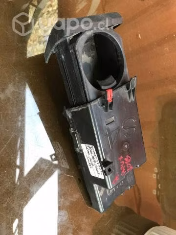 Porta vaso derecho tablero Toyota Hilux Revo 2018