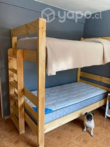 Camarote de madera con colchones ortopédicos