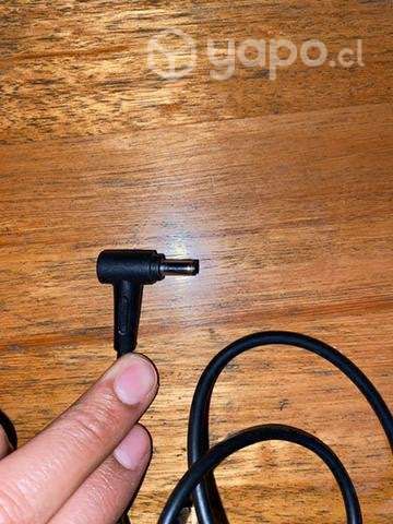 Cargador ASUS GAMIN modelo A15-120P1A - Imagen 2