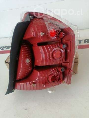 Foco LH Hyundai Accent 2010 - Imagen 2