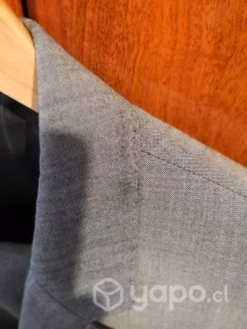 Traje Hugo Boss Super 110 Tela Italiana Talla 48s