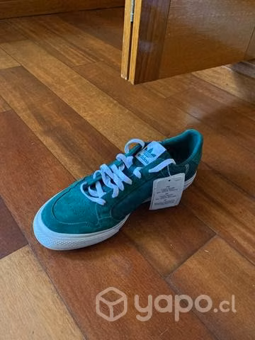 Zapatillas Adidas nuevas - Imagen 2