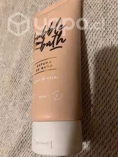 Espuma de baño SELLADA marca ISADORA