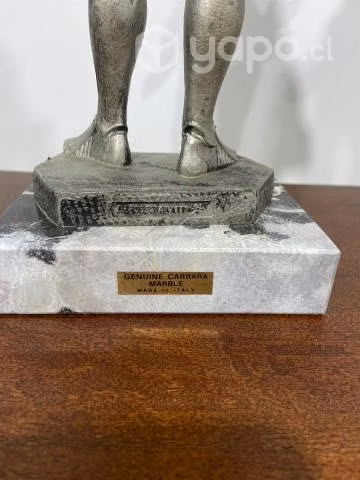 Caballero con armadura genuine carrara marble