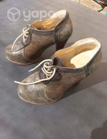 Zapatos cuero