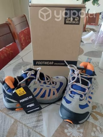 Zapatillas número 30 de niño