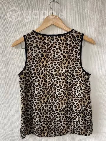 Polera sin mangas "Wassimo" talla S