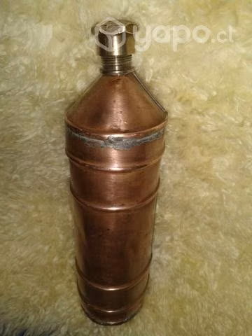 Guatero de bronce bueno antiguo de coleccion