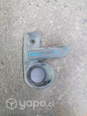 Bisel neblinero derecho toyota raize original