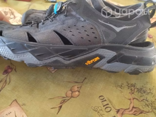 Hoka one one