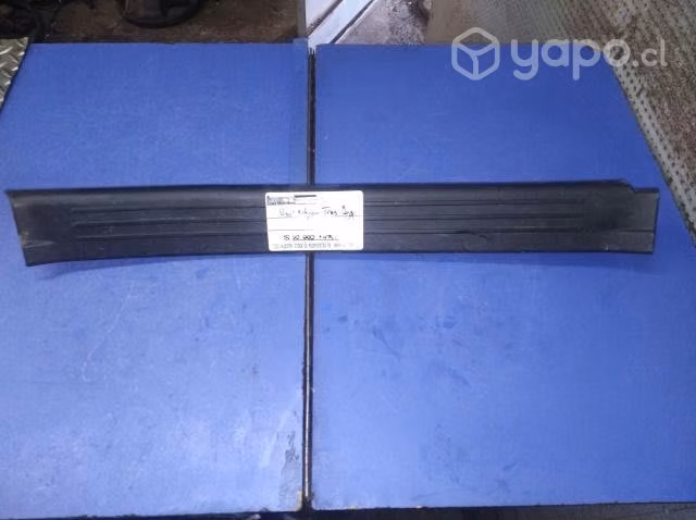 Moldura cubre zocalo int tras izq Ssangyong New A