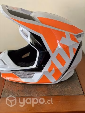 Casco fox V1