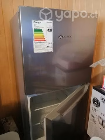 Refrigerador Mademsa ALTUS 1200