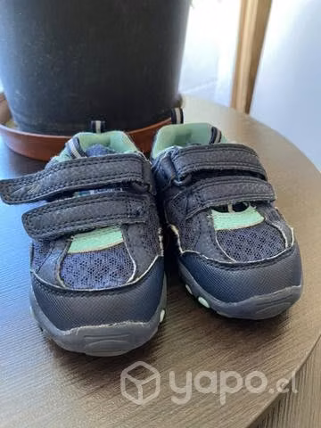 Zapatos bebé talla 20