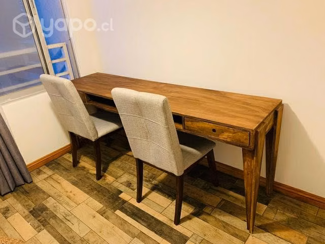Escritorio de madera