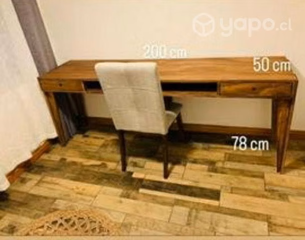 Escritorio de madera