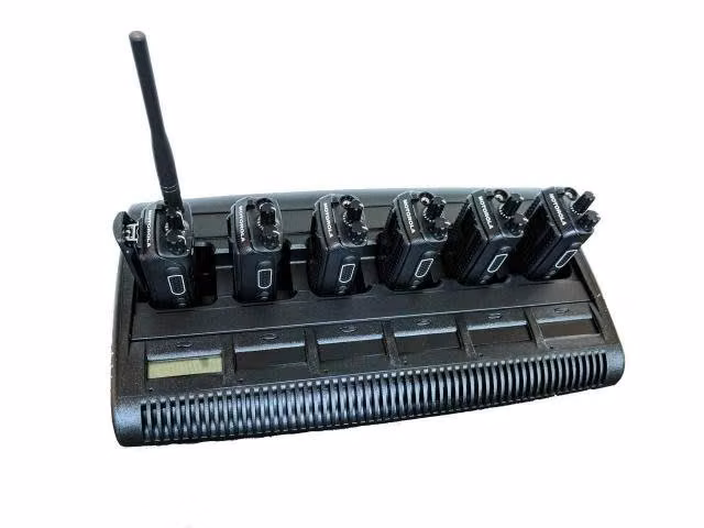 Cargador Múltiple Radio Motorola WPLN4211B - Imagen 2