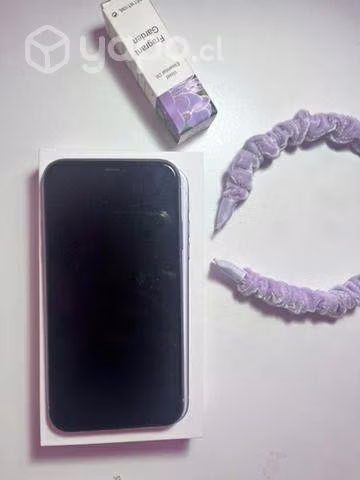 IPhone 11 morado - Imagen 2